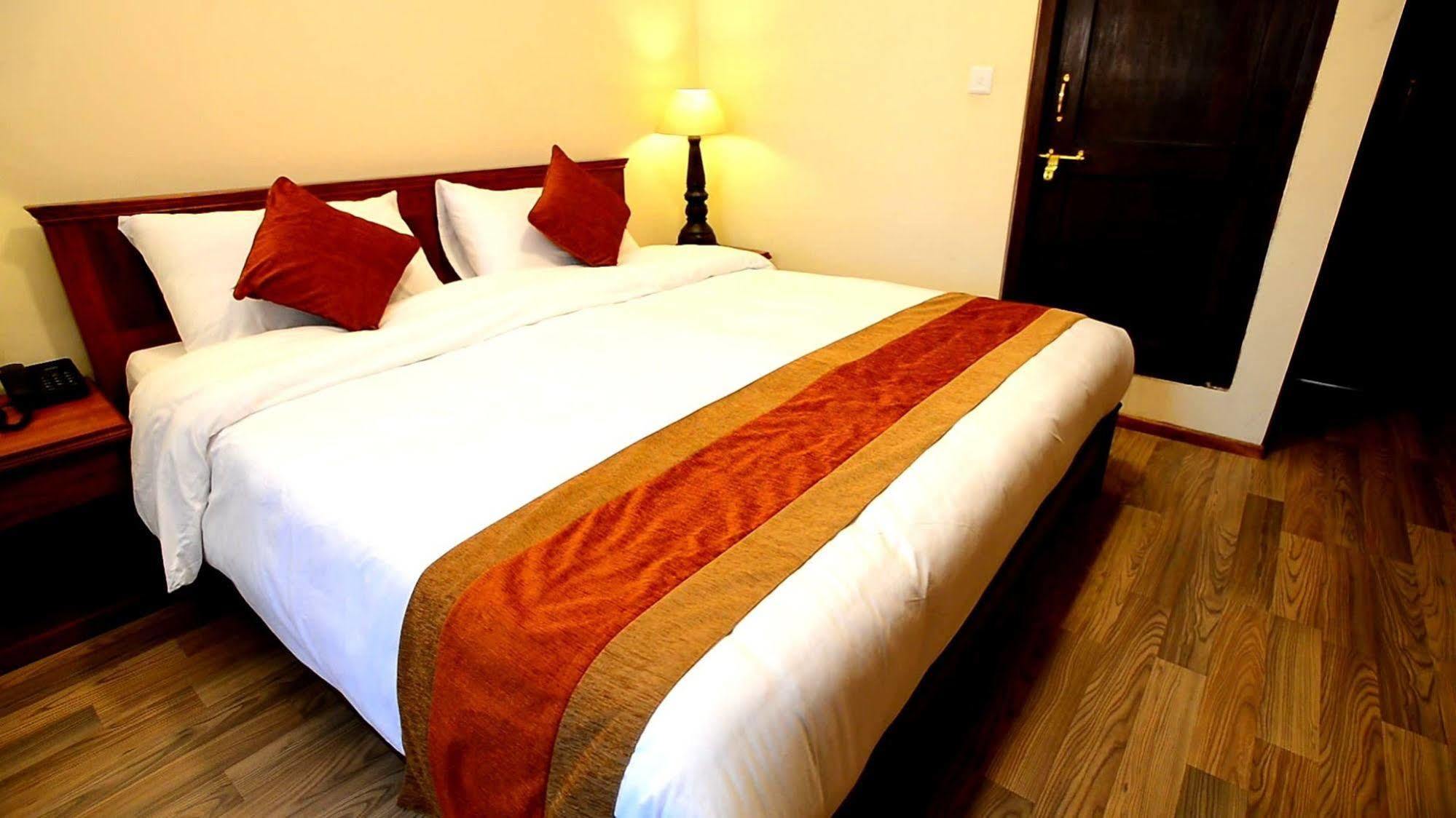Golden Temple Inn Katmandu Zewnętrze zdjęcie