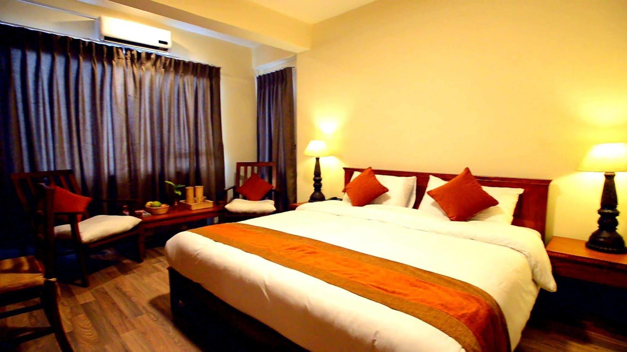 Golden Temple Inn Katmandu Zewnętrze zdjęcie